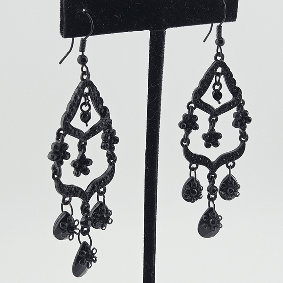 Chandelier jet black rhinestone earrings - Picture 6 of 7